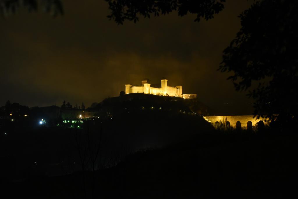 Hotel Clarici Spoleto Exterior photo